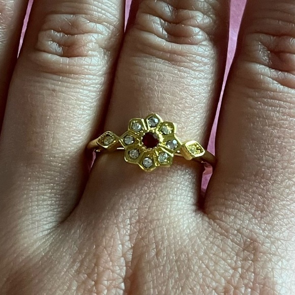 🌺 Elegant Red Sunflower-Inspired Costume Ring – Vintage 1920s Style 💍 - Size 8 - Picture 8 of 10